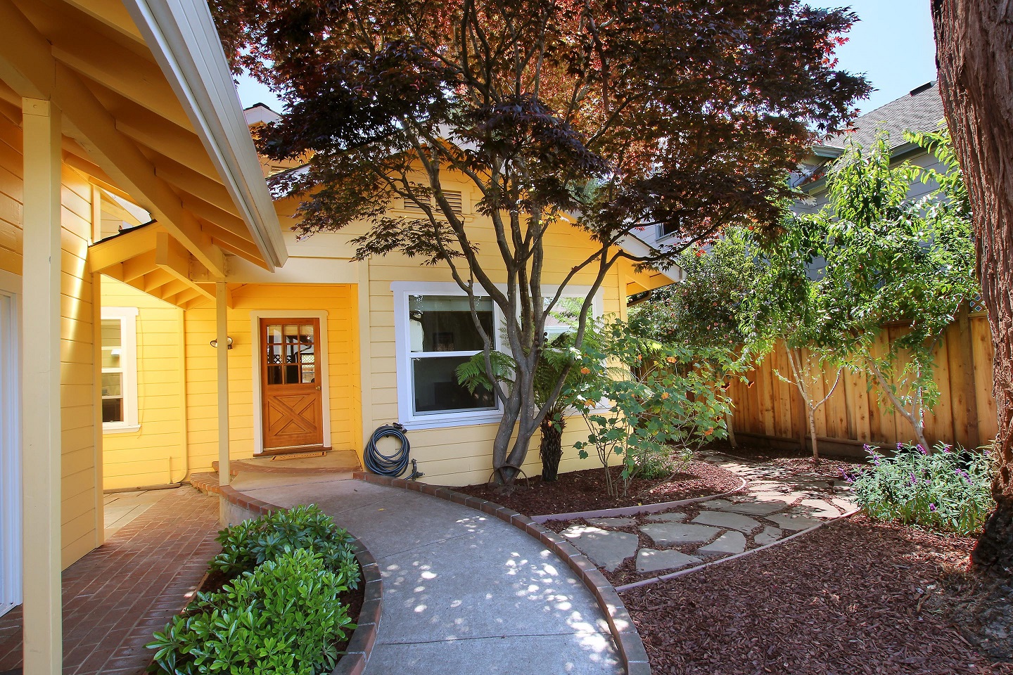 325 Lincoln St, Santa Cruz CA, $1,060,000